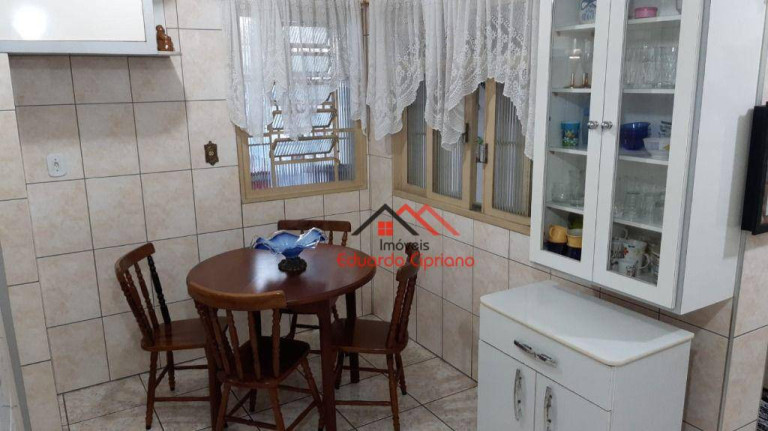 Imagem Casa com 3 Quartos para Alugar, 390 m² em Centro - Caraguatatuba