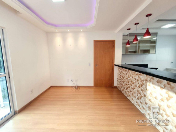 Imagem Apartamento com 2 Quartos à Venda, 52 m² em Pimenteiras - Teresópolis