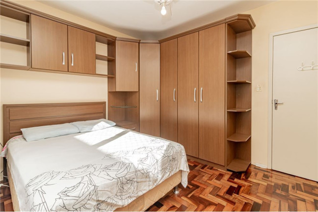 Imagem Imóvel com 2 Quartos à Venda, em Vila Ipiranga - Porto Alegre Imagem Imóvel com 2 Quartos à Venda, em Vila Ipiranga - Porto Alegre