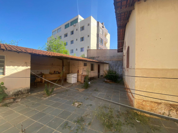 Imagem Casa com 3 Quartos à Venda, 186 m² em Augusta Mota - Montes Claros Imagem Casa com 3 Quartos à Venda, 186 m² em Augusta Mota - Montes Claros
