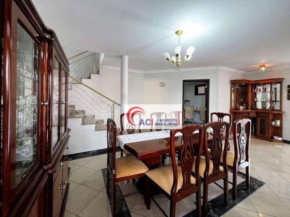 Imagem Casa com 3 Quartos à Venda, 360 m² em Granja Viana - Cotia Imagem Casa com 3 Quartos à Venda, 360 m² em Granja Viana - Cotia
