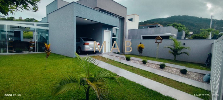 Casa com 3 Quartos à Venda, 145 m² em Ingleses Do Rio Vermelho - Florianópolis