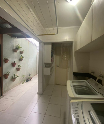 Imagem Sobrado com 4 Quartos à Venda, 250 m² em Villa Branca - Jacareí Imagem Sobrado com 4 Quartos à Venda, 250 m² em Villa Branca - Jacareí