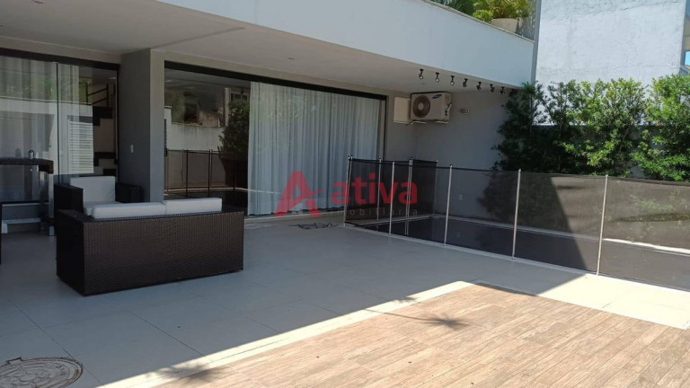 Imagem Casa com 4 Quartos à Venda, 400 m² em Vargem Pequena - Rio De Janeiro