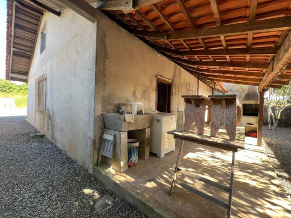 Imagem Casa com 4 Quartos à Venda, 100 m² em Salinas - Balneário Barra Do Sul Imagem Casa com 4 Quartos à Venda, 100 m² em Salinas - Balneário Barra Do Sul