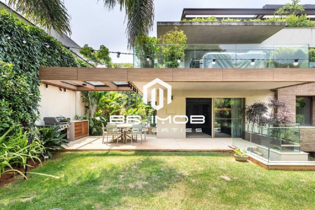 Casa com 3 Quartos à Venda, 628 m² em Alto De Pinheiros - São Paulo