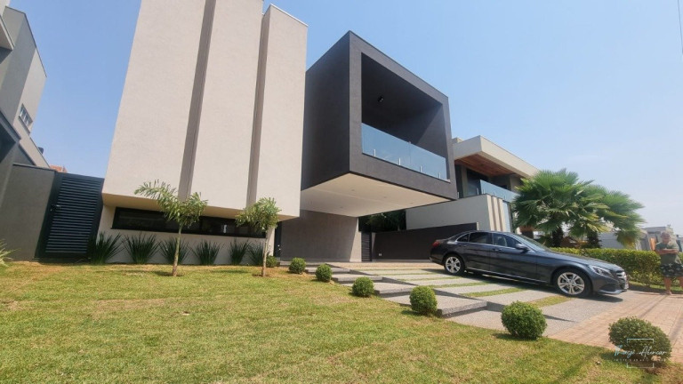 Imagem Sobrado com 4 Quartos à Venda, 450 m² em Residencial Alphaville - Campo Grande Imagem Sobrado com 4 Quartos à Venda, 450 m² em Residencial Alphaville - Campo Grande