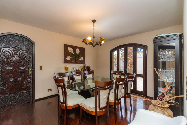 Imagem Casa com 3 Quartos à Venda, 223 m² em Portão - Curitiba Imagem Casa com 3 Quartos à Venda, 223 m² em Portão - Curitiba
