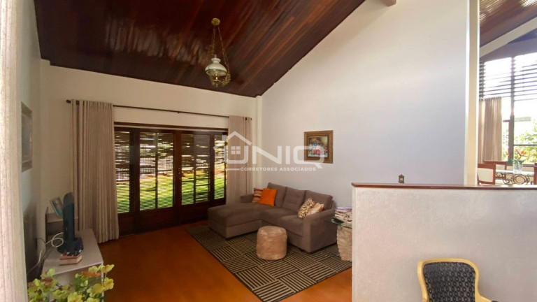 Imagem Casa com 3 Quartos à Venda, 211 m² em Menino Deus - Pato Branco Imagem Casa com 3 Quartos à Venda, 211 m² em Menino Deus - Pato Branco