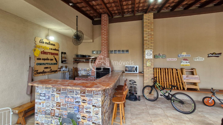 Imagem Casa com 3 Quartos à Venda, 330 m² em Santo Antônio - Campo Grande Imagem Casa com 3 Quartos à Venda, 330 m² em Santo Antônio - Campo Grande