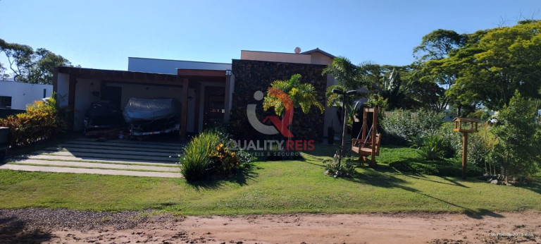 Imagem Casa de Condomínio com 3 Quartos à Venda, 155 m² em Estância Turística De Paranapanema - Paranapanema Imagem Casa de Condomínio com 3 Quartos à Venda, 155 m² em Estância Turística De Paranapanema - Paranapanema