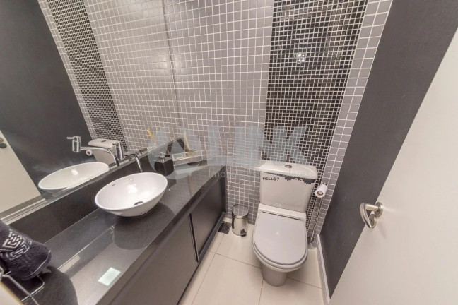 Imagem Apartamento com 2 Quartos à Venda, 81 m² em Bela Vista - Porto Alegre