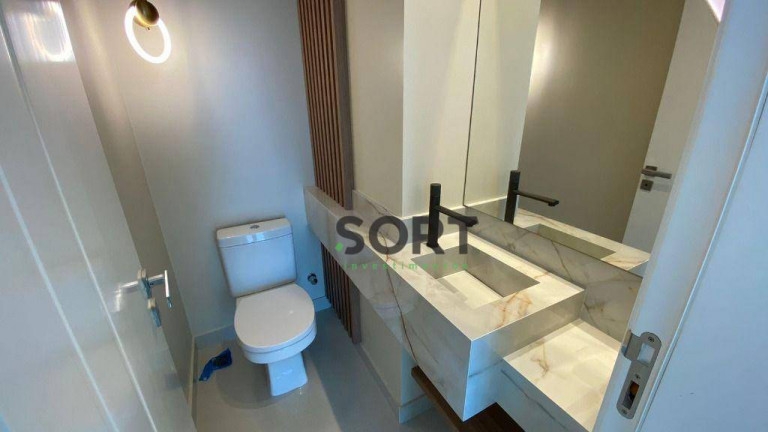 Imagem Apartamento com 4 Quartos para Alugar, 144 m² em Centro - Balneário Camboriú
