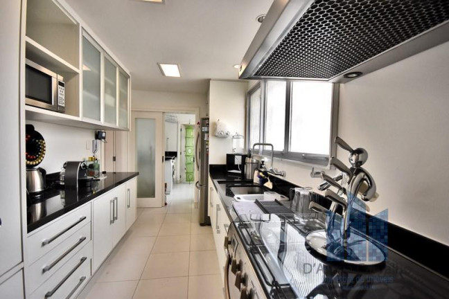 Imagem Apartamento com 3 Quartos à Venda, 181 m² em Moema - São Paulo Imagem Apartamento com 3 Quartos à Venda, 181 m² em Moema - São Paulo