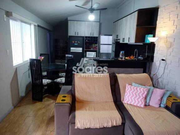 Imagem Casa com 3 Quartos à Venda, 135 m² em Laranjal - Pelotas