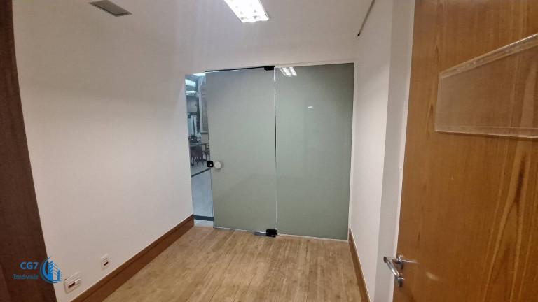 Sala Comercial à Venda, 42 m² em Alphaville - Santana De Parnaíba