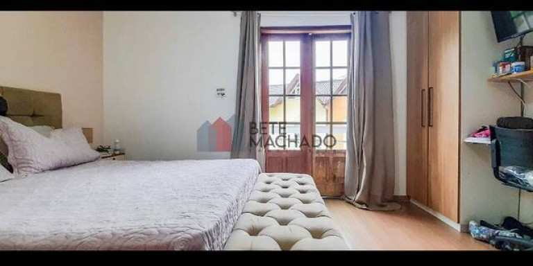 Imagem Casa com 3 Quartos à Venda, 103 m² em Ermitage - Teresópolis