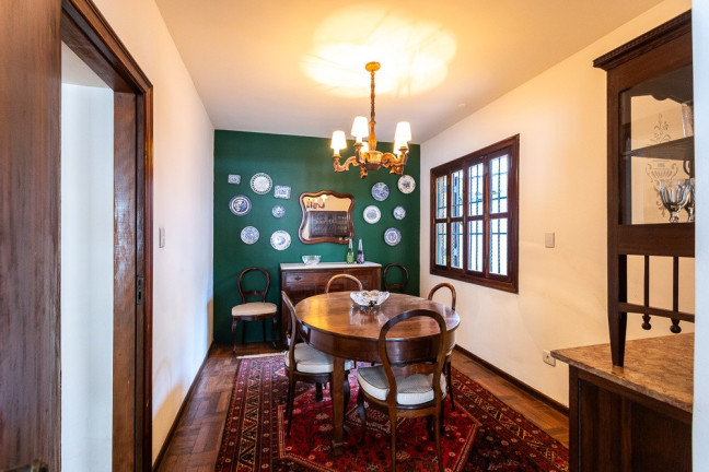 Imagem Casa com 3 Quartos à Venda, 250 m² em Sumaré - São Paulo Imagem Casa com 3 Quartos à Venda, 250 m² em Sumaré - São Paulo