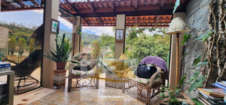 Imagem Casa com 10 Quartos à Venda, 550 m² em Braunes - Nova Friburgo Imagem Casa com 10 Quartos à Venda, 550 m² em Braunes - Nova Friburgo