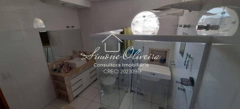 Imagem Sobrado com 3 Quartos à Venda, 330 m² em Piracangaguá - Taubaté Imagem Sobrado com 3 Quartos à Venda, 330 m² em Piracangaguá - Taubaté