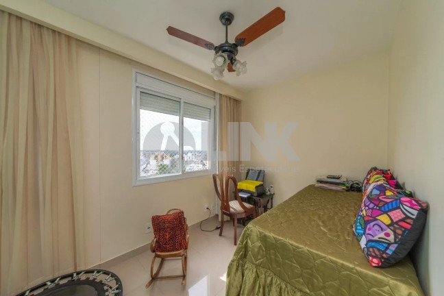 Imagem Apartamento com 3 Quartos à Venda, 105 m² em Passo Da Areia - Porto Alegre