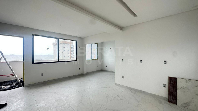 Imagem Apartamento com 2 Quartos à Venda, 72 m² em Centro - Navegantes