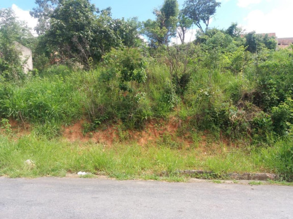 Imagem Terreno à Venda, 370 m² em Centro - Vespasiano Imagem Terreno à Venda, 370 m² em Centro - Vespasiano
