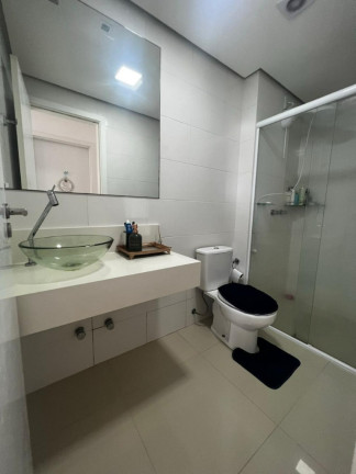Imagem Apartamento com 2 Quartos à Venda, 74 m² em Kobrasol - São José