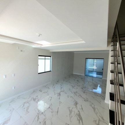 Imagem Sobrado com 3 Quartos à Venda, 107 m² em Rio Pequeno - Camboriú Imagem Sobrado com 3 Quartos à Venda, 107 m² em Rio Pequeno - Camboriú