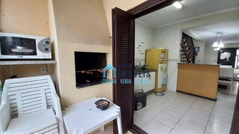 Imagem Sobrado com 5 Quartos à Venda, em Centro - Tramandaí Imagem Sobrado com 5 Quartos à Venda, em Centro - Tramandaí
