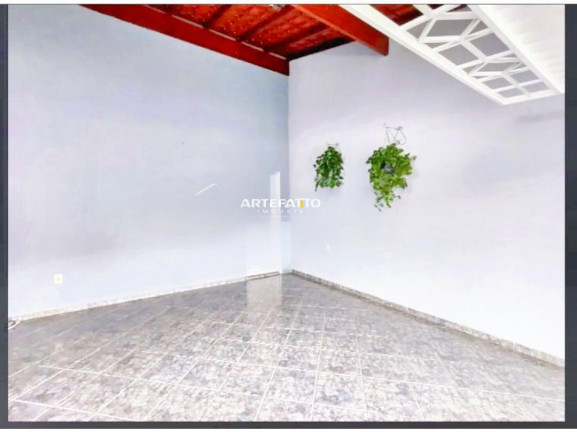 Imagem Casa com 2 Quartos à Venda, 210 m² Imagem Casa com 2 Quartos à Venda, 210 m²