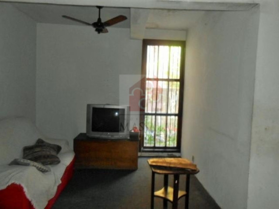 Imagem Casa com 4 Quartos à Venda, 180 m² em Rio Branco - Porto Alegre Imagem Casa com 4 Quartos à Venda, 180 m² em Rio Branco - Porto Alegre