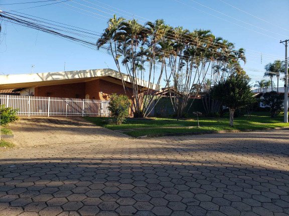Imagem Casa com 3 Quartos à Venda, 1.128 m² em Cidade Jardim - Pirassununga Imagem Casa com 3 Quartos à Venda, 1.128 m² em Cidade Jardim - Pirassununga