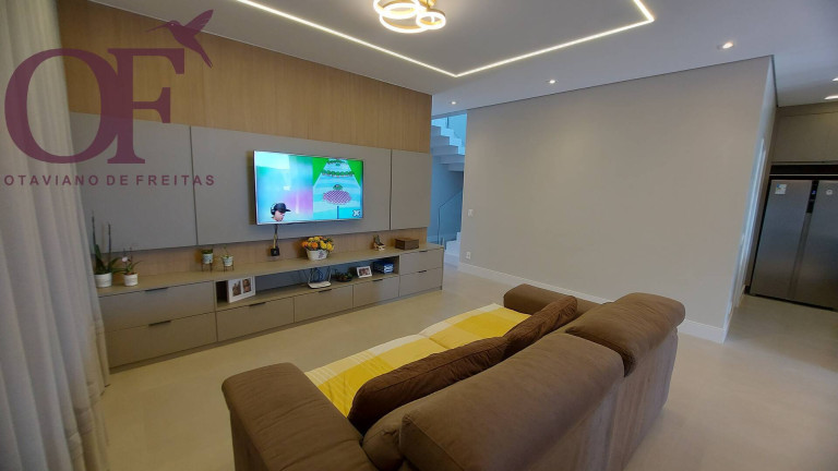 Imagem Casa de Condomínio com 3 Quartos à Venda, 242 m² em Medeiros - Jundiaí