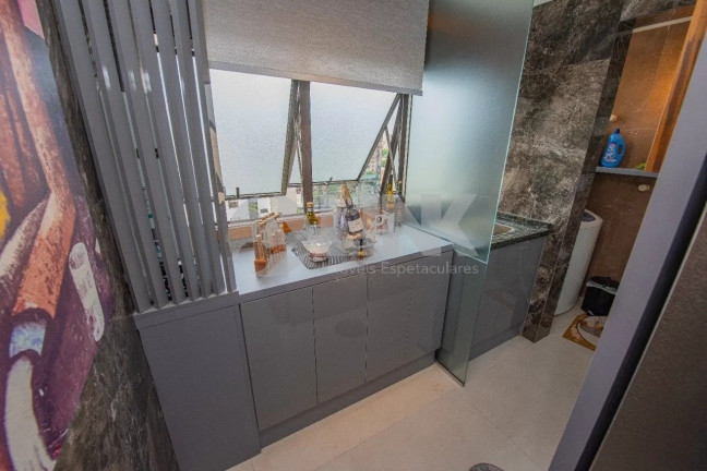 Imagem Imóvel com 3 Quartos à Venda, 209 m² em Chácara Das Pedras - Porto Alegre