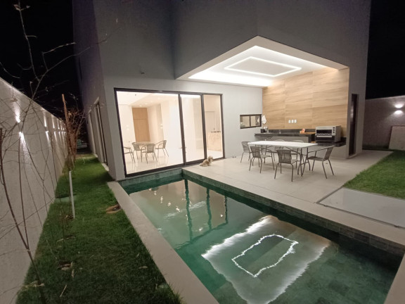 Imagem Casa com 3 Quartos à Venda, 263 m² em Cidade Alpha - Eusébio