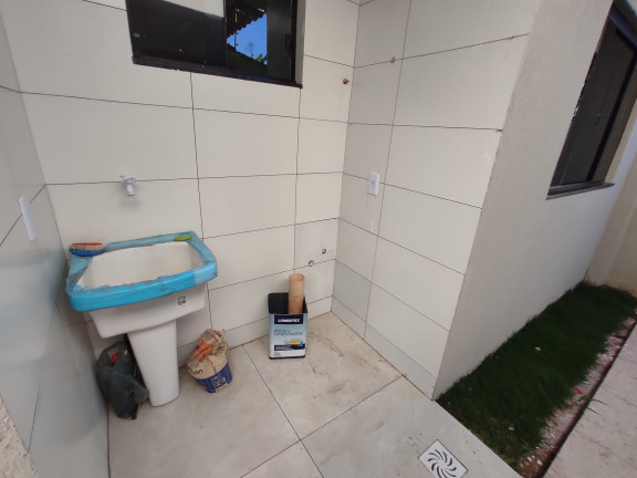 Imagem Imóvel com 
            	3             Quartos à Venda, 111 m² em 
            	Jardim Maria Ines             - 
            	Aparecida De Goiania            