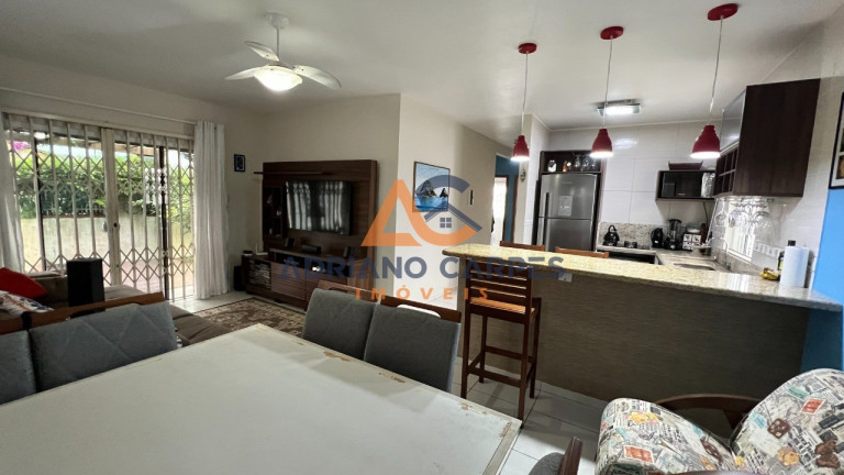Imagem Casa com 3 Quartos à Venda, 107 m² em Itacolomi - Balneário Piçarras Imagem Casa com 3 Quartos à Venda, 107 m² em Itacolomi - Balneário Piçarras