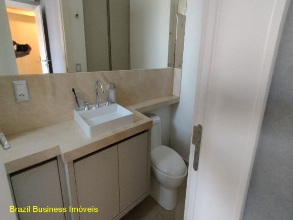Imagem Imóvel com 3 Quartos à Venda, 128 m² em Centro - Balneário Camboriú Imagem Imóvel com 3 Quartos à Venda, 128 m² em Centro - Balneário Camboriú
