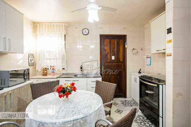 Imagem Sobrado com 3 Quartos à Venda, 120 m² em Xaxim - Curitiba Imagem Sobrado com 3 Quartos à Venda, 120 m² em Xaxim - Curitiba