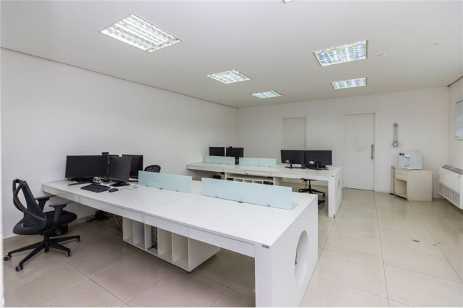 Imagem Casa com 9 Quartos à Venda, 304 m² em Vila Mariana - São Paulo Imagem Casa com 9 Quartos à Venda, 304 m² em Vila Mariana - São Paulo