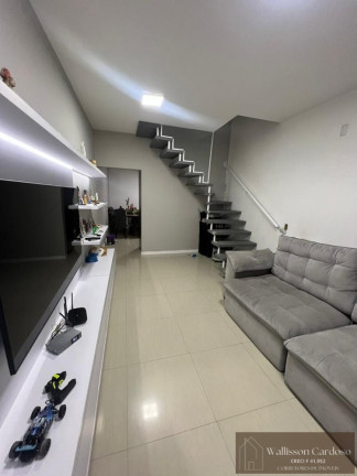 Sobrado com 2 Quartos à Venda, 105 m² em Rio Pequeno - Camboriú