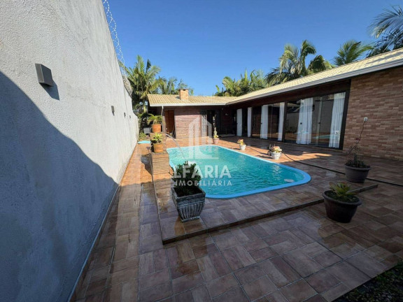 Imagem Casa com 3 Quartos à Venda, 190 m² em Brasilia - Itapoá Imagem Casa com 3 Quartos à Venda, 190 m² em Brasilia - Itapoá