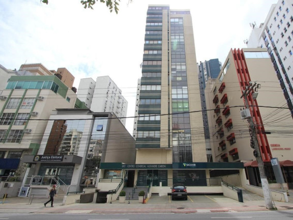 Sala Comercial à Venda, 33 m² em Centro - Florianópolis