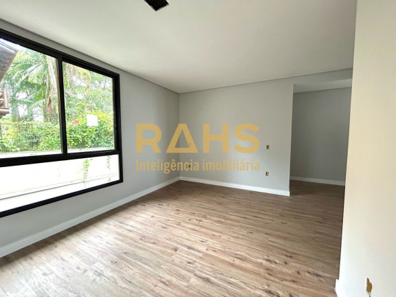 Imagem Casa com 3 Quartos à Venda, 160 m² em América - Joinville Imagem Casa com 3 Quartos à Venda, 160 m² em América - Joinville