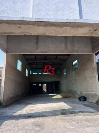Galpão à Venda ou Locação, 150 m² em Vila Margarida - São Vicente