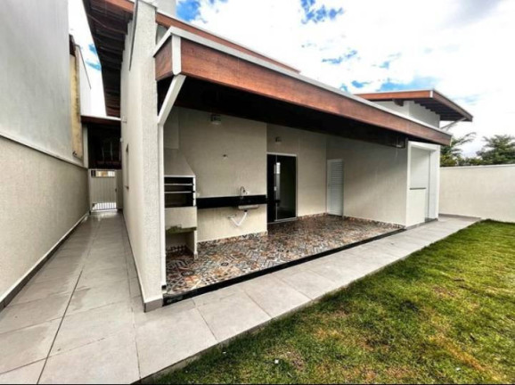 Imagem Casa com 3 Quartos à Venda, 250 m² em Loteamento Pinheiros De Tremembé - Tremembé Imagem Casa com 3 Quartos à Venda, 250 m² em Loteamento Pinheiros De Tremembé - Tremembé