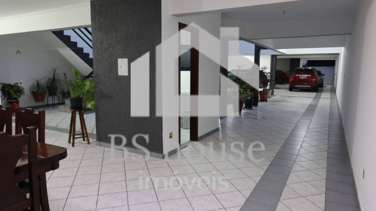 Imagem Sobrado com 4 Quartos à Venda, 613 m² em Vila Pires - Santo André Imagem Sobrado com 4 Quartos à Venda, 613 m² em Vila Pires - Santo André