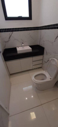 Imagem Casa com 4 Quartos à Venda, 200 m² em Tanquinho - Santana De Parnaíba Imagem Casa com 4 Quartos à Venda, 200 m² em Tanquinho - Santana De Parnaíba