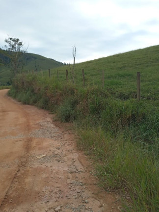 Imagem Chácara com 4 Quartos à Venda, 300 m² em Centro - Paraibuna Imagem Chácara com 4 Quartos à Venda, 300 m² em Centro - Paraibuna